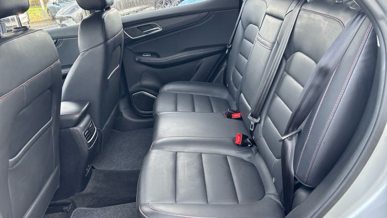 MG Hs 1.5 T-GDI Excite 5dr DCT Petrol Hatchback